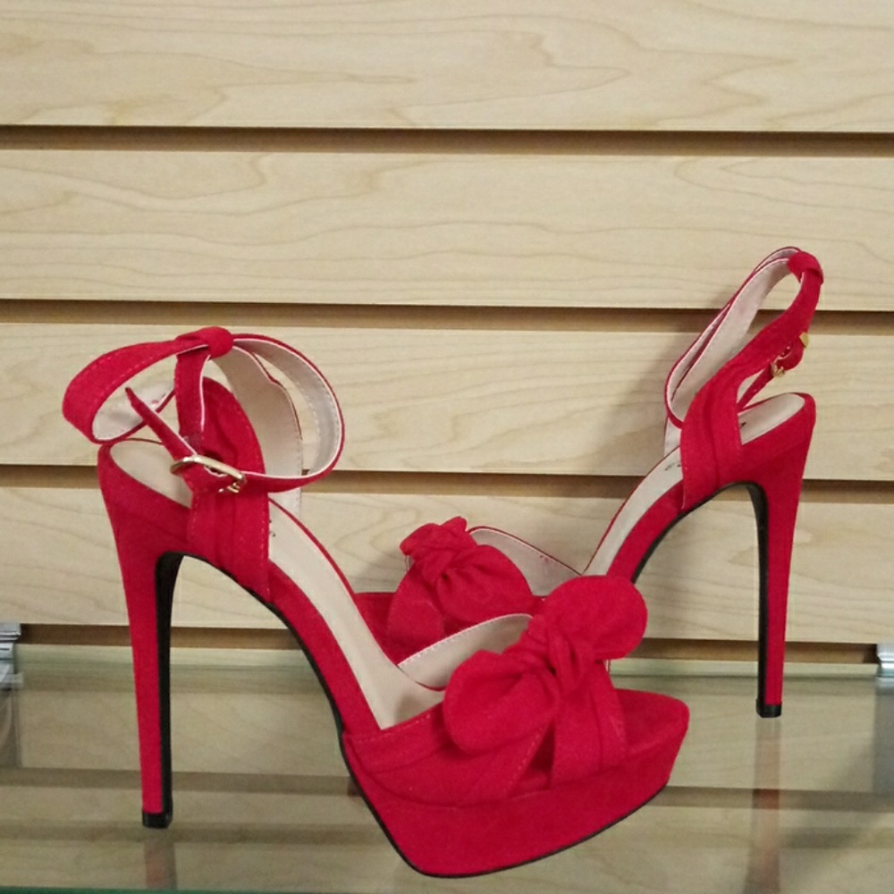 🆕 Platform Heels